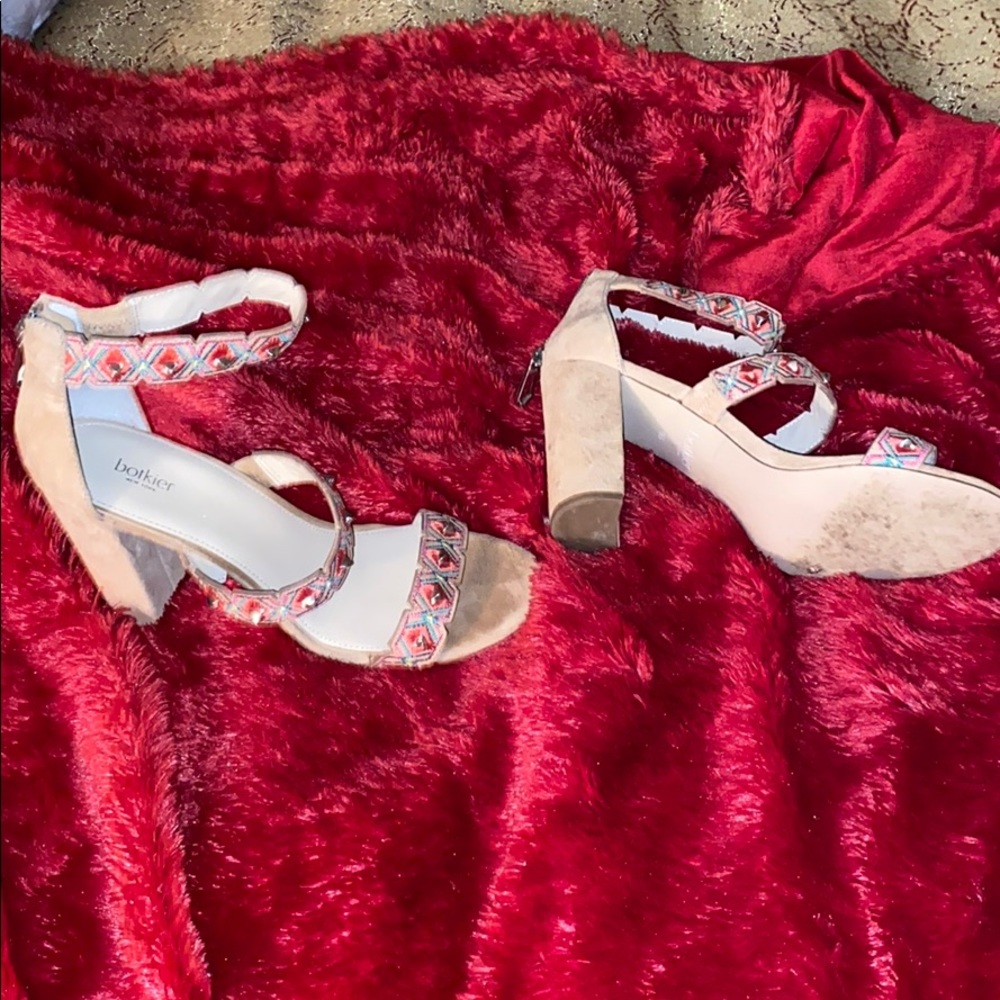 Zip back chunky heel